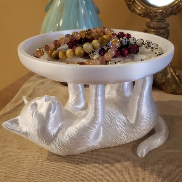 NEW! White Cat Jewelry / Keepsake / Trinket Holder - Picture 2 of 3
